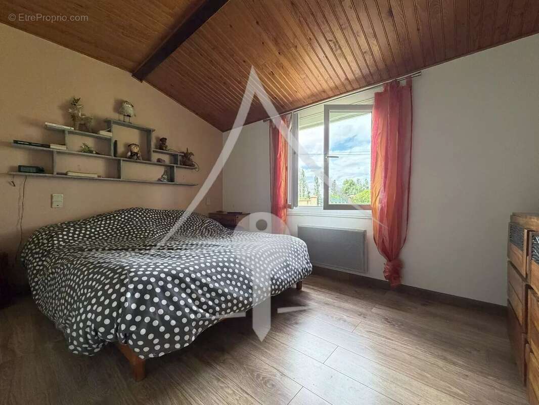 Maison à LAVERNOSE-LACASSE
