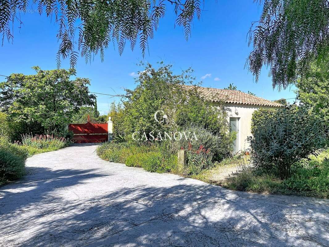 Villa à vendre à Laurens avec grand jardin paysager - photo 18