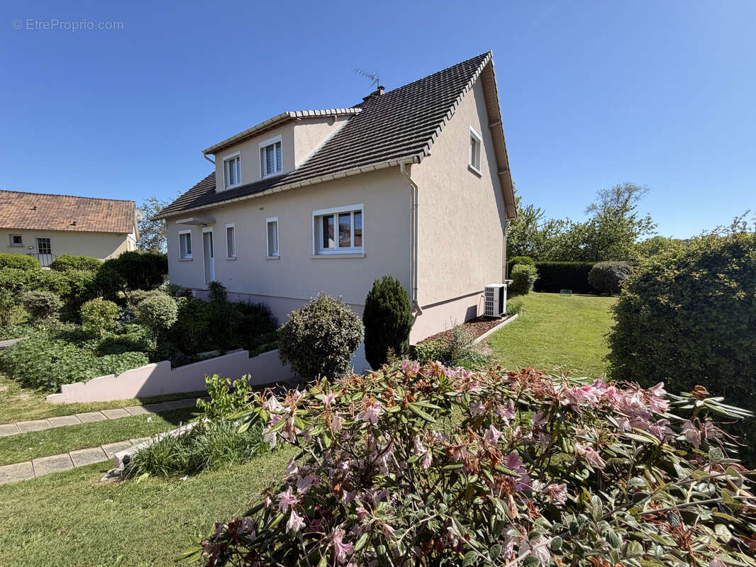 Maison à LE THUIT-SIGNOL