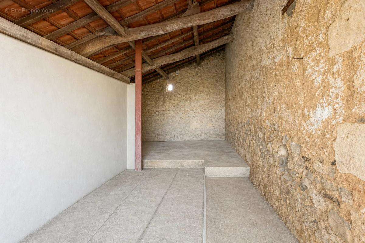 2 Maisons 1) 13 pièces de 476 m²
 2)58 m2 indépendante Cagnotte - photo 21