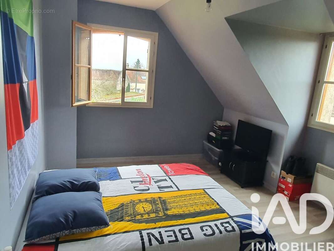 Photo 9 - Maison à VILLEBLEVIN