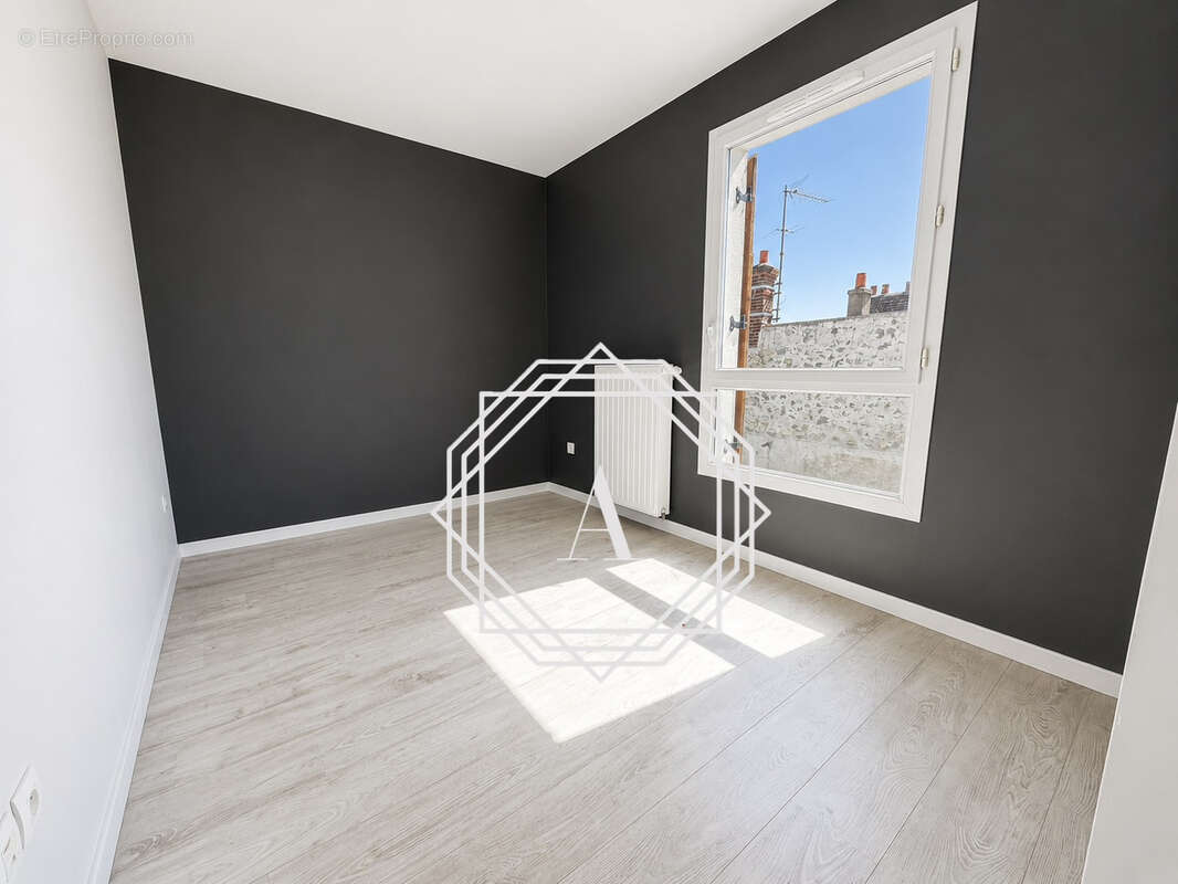 Appartement à LOUVRES