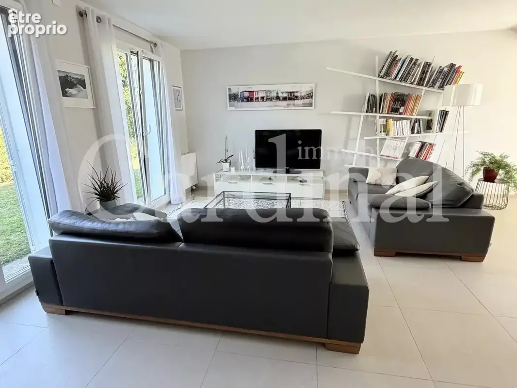 Maison familiale entièrement rénovée au cœur d'une résidence privée - photo 7