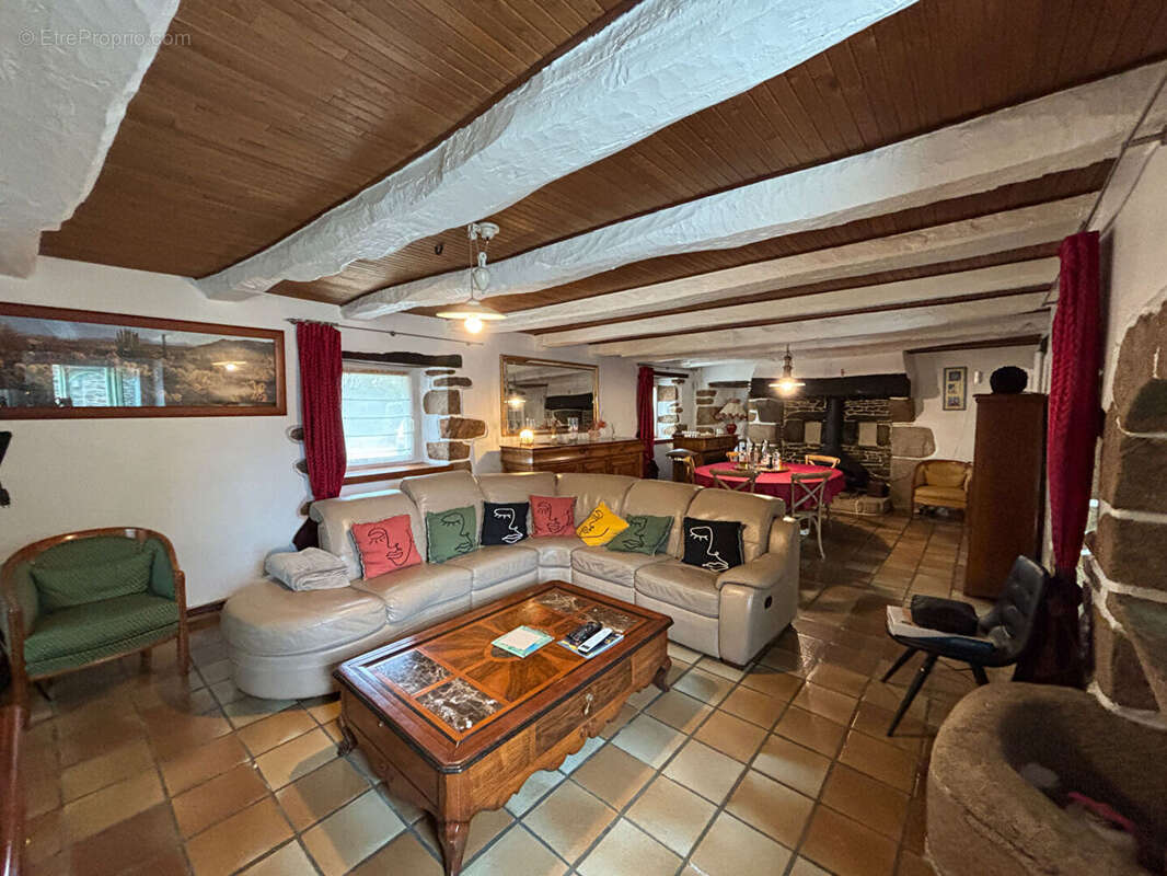 Maison à PLOUGONVEN