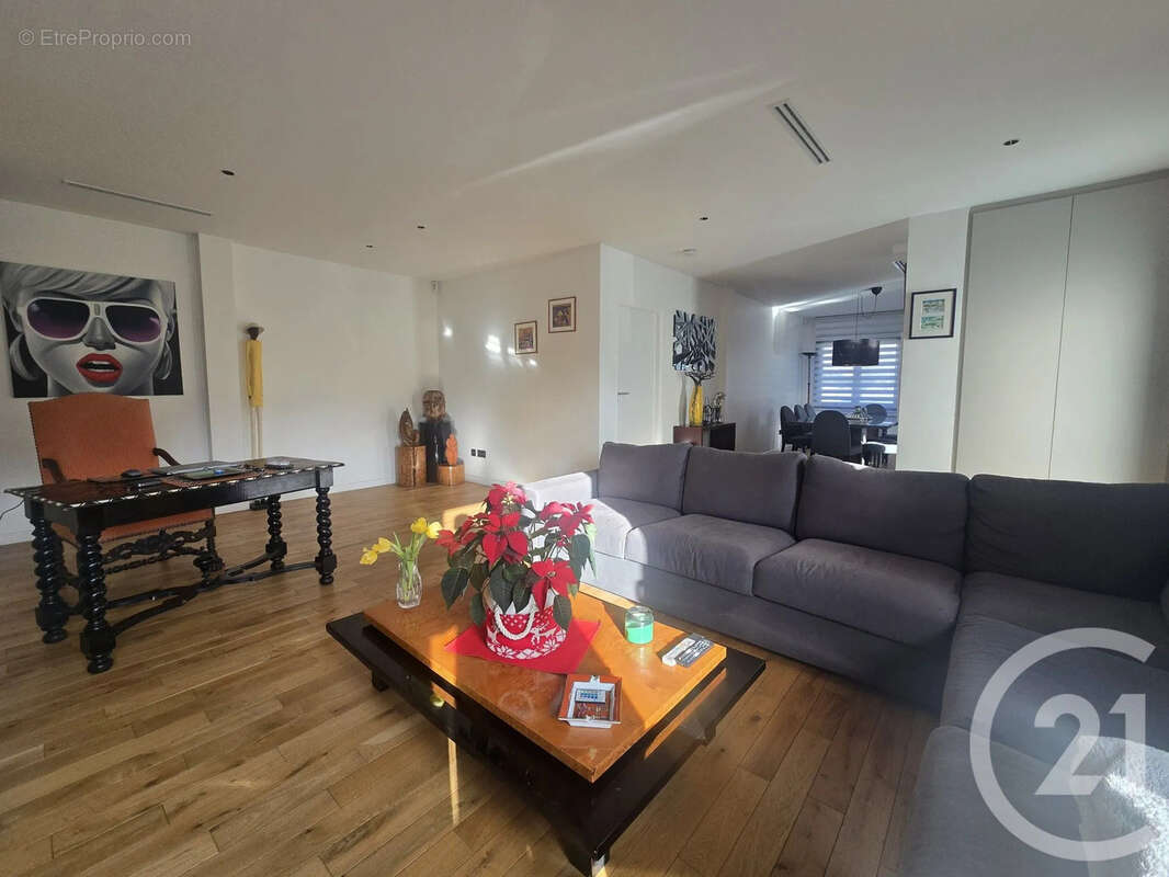Appartement à MAISONS-ALFORT