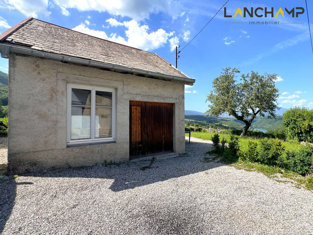 Maison à CORBONOD