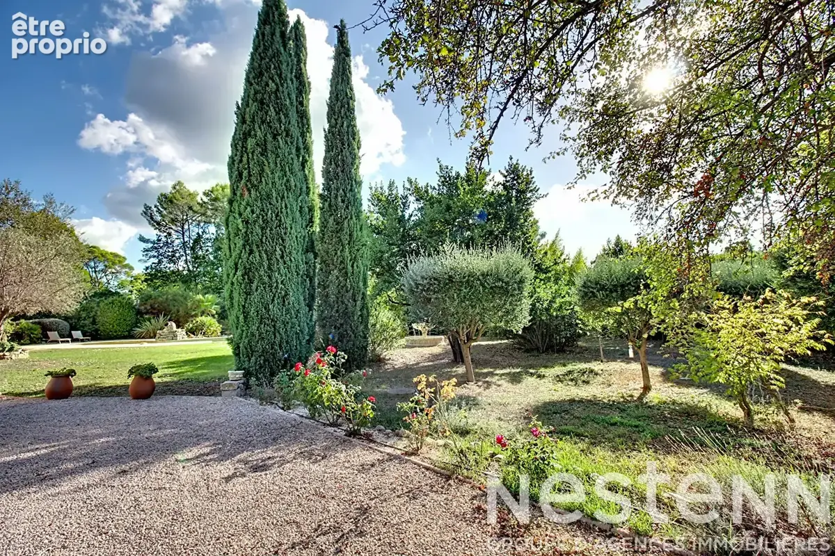A VENDRE !Maison Lorgues 192 m2 + piscine + garage + 4000m2 - photo 21