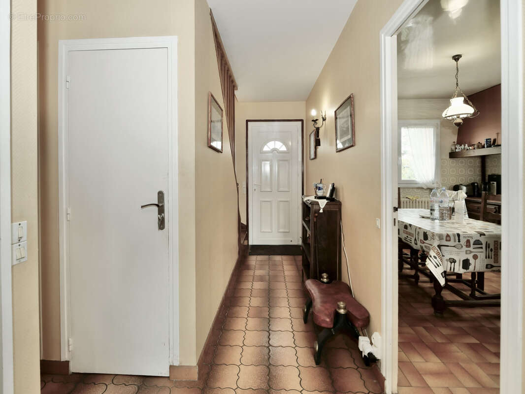 Maison à LE CHATELET-EN-BRIE