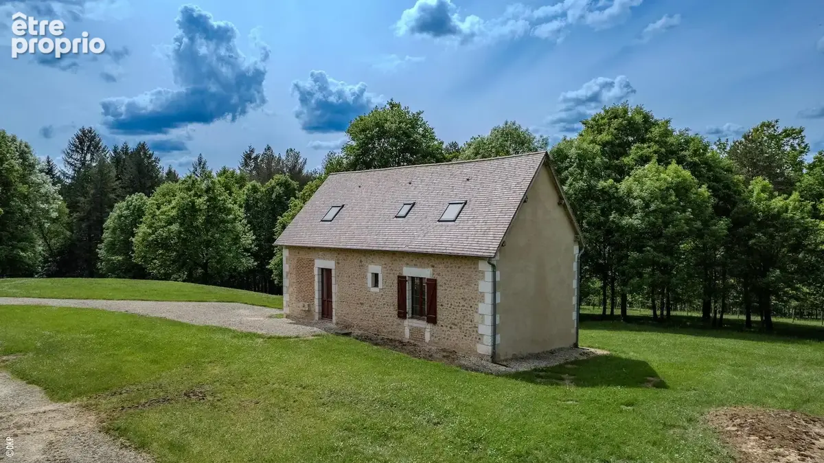 Domaine d'exception sur 100 hectares de forêt privée et bâtis en pierre. Vidéo sur demande - photo 16