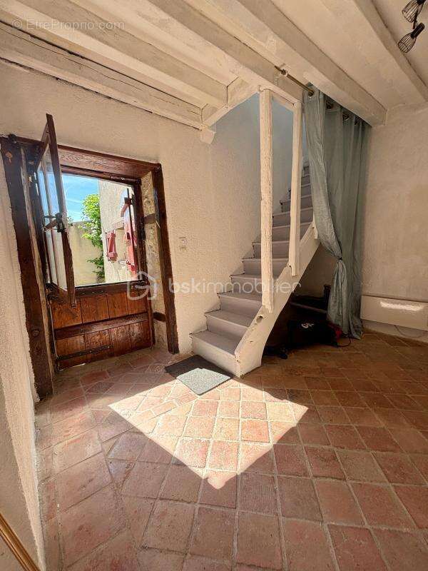 Maison à COULONGES