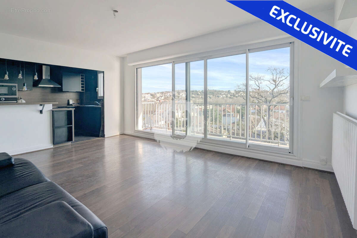 Appartement à SAINT-MAUR-DES-FOSSES