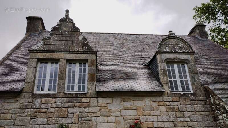 Maison à LOCRONAN