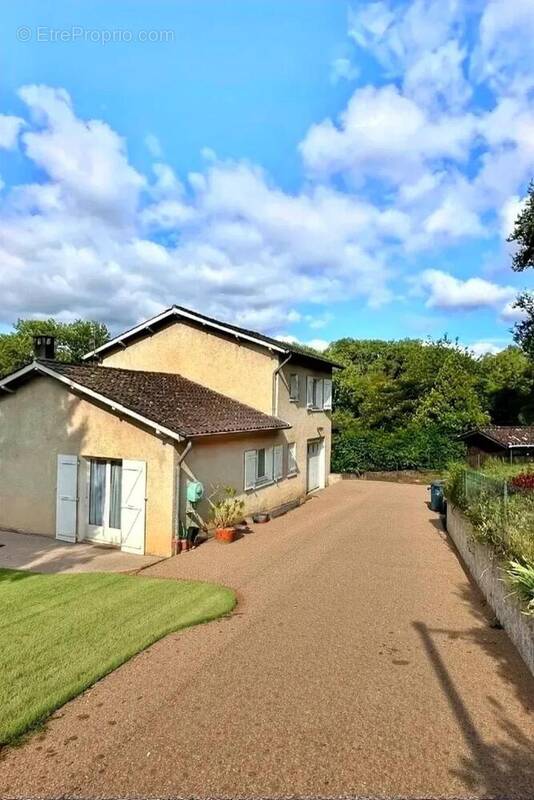 Photo 1 - Maison à DARDILLY