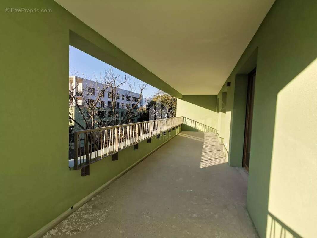 Appartement à LE PONT-DE-CLAIX