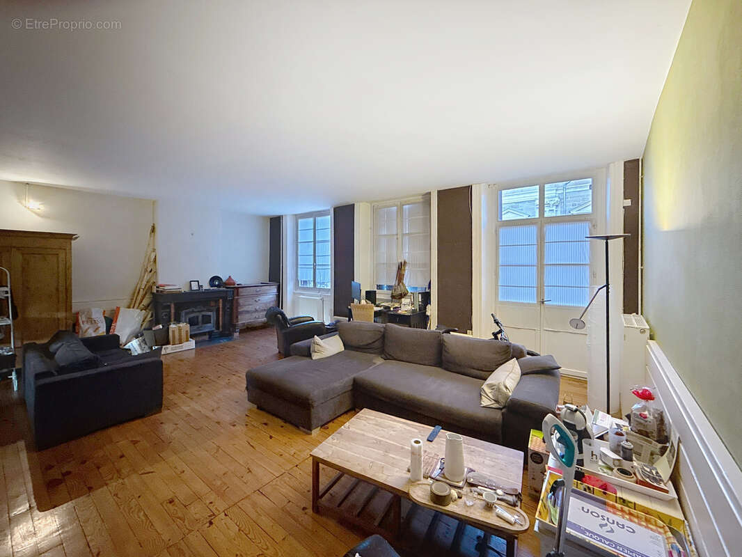 Appartement à SAINT-ETIENNE