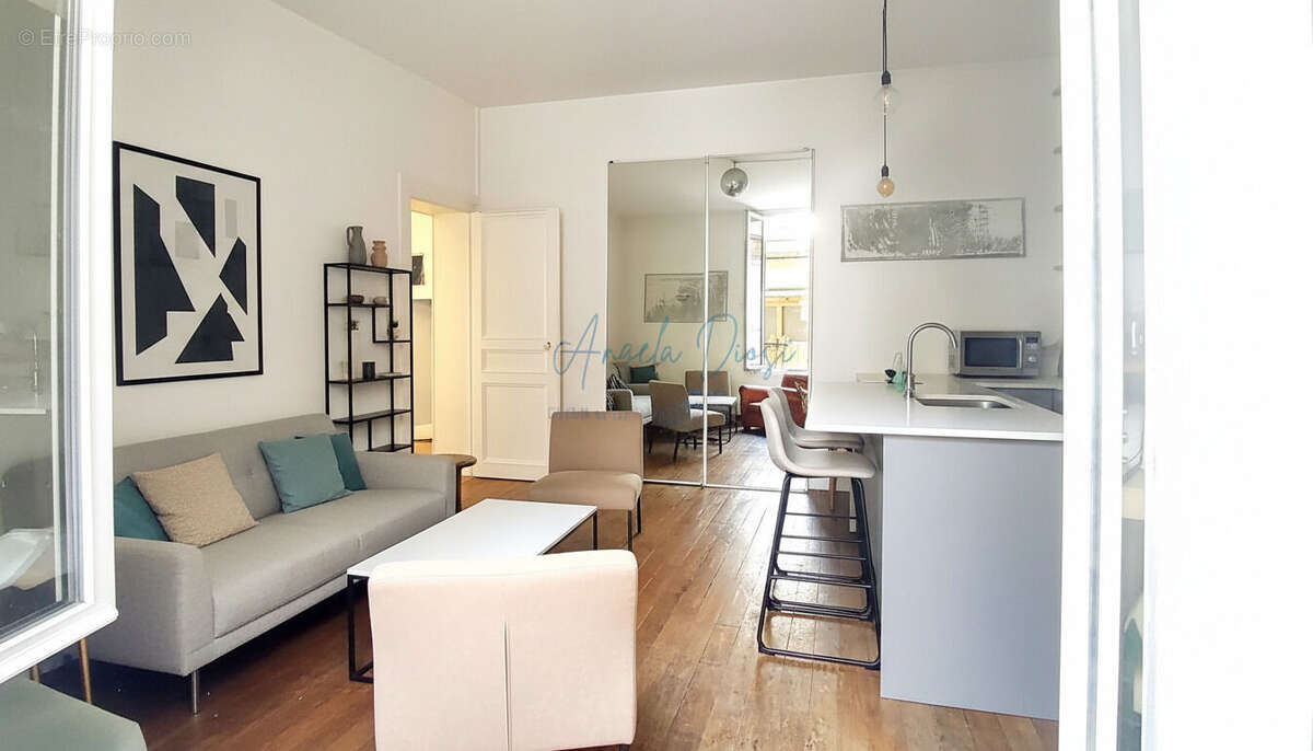 Appartement à PARIS-11E