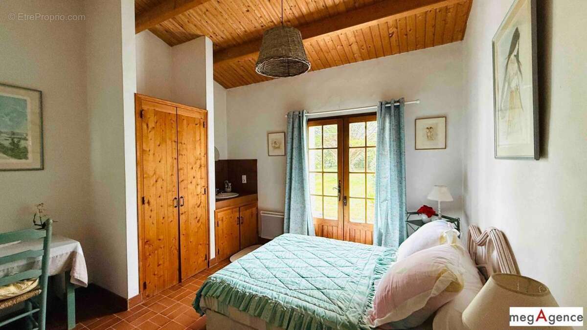 Propriété d'exception, sur presque un hectare dans un secteur calme et préservé - photo 18
