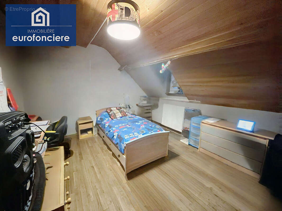 Maison à VITRY-LE-CROISE