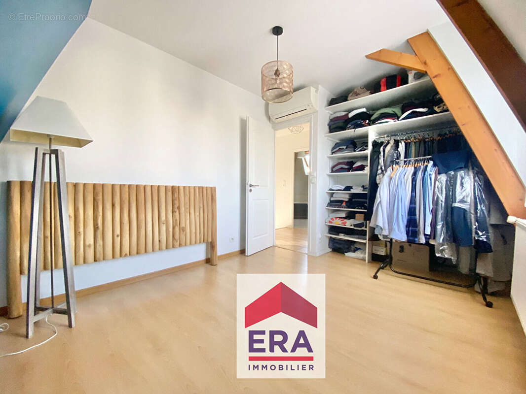 Maison à SARTROUVILLE