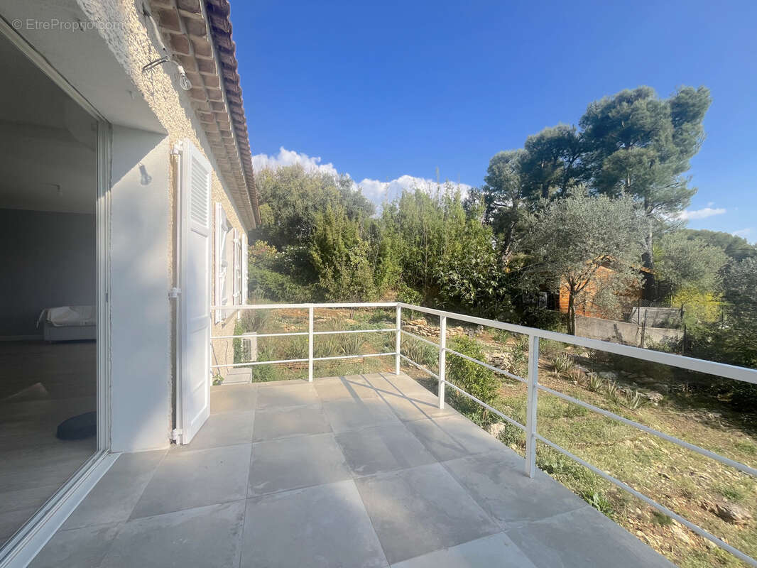 Maison à LA CADIERE-D&#039;AZUR