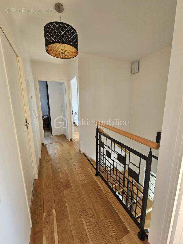 Maison à BAINS-SUR-OUST