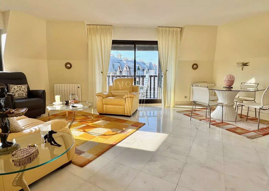 Appartement à DEAUVILLE