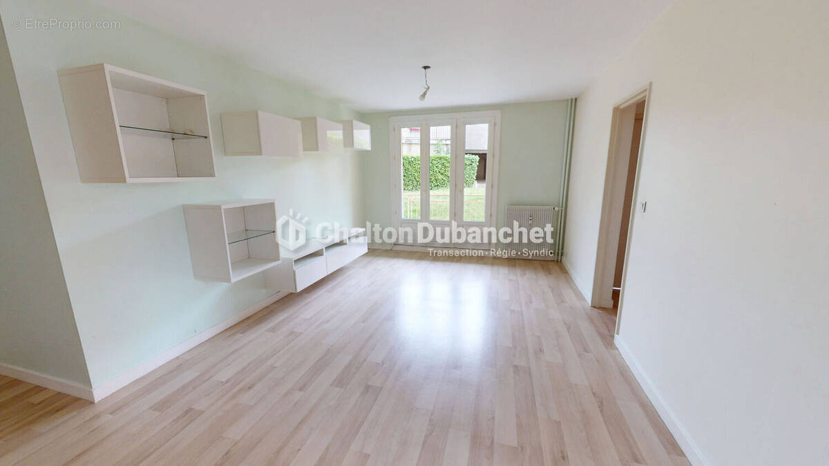 Appartement à RIORGES