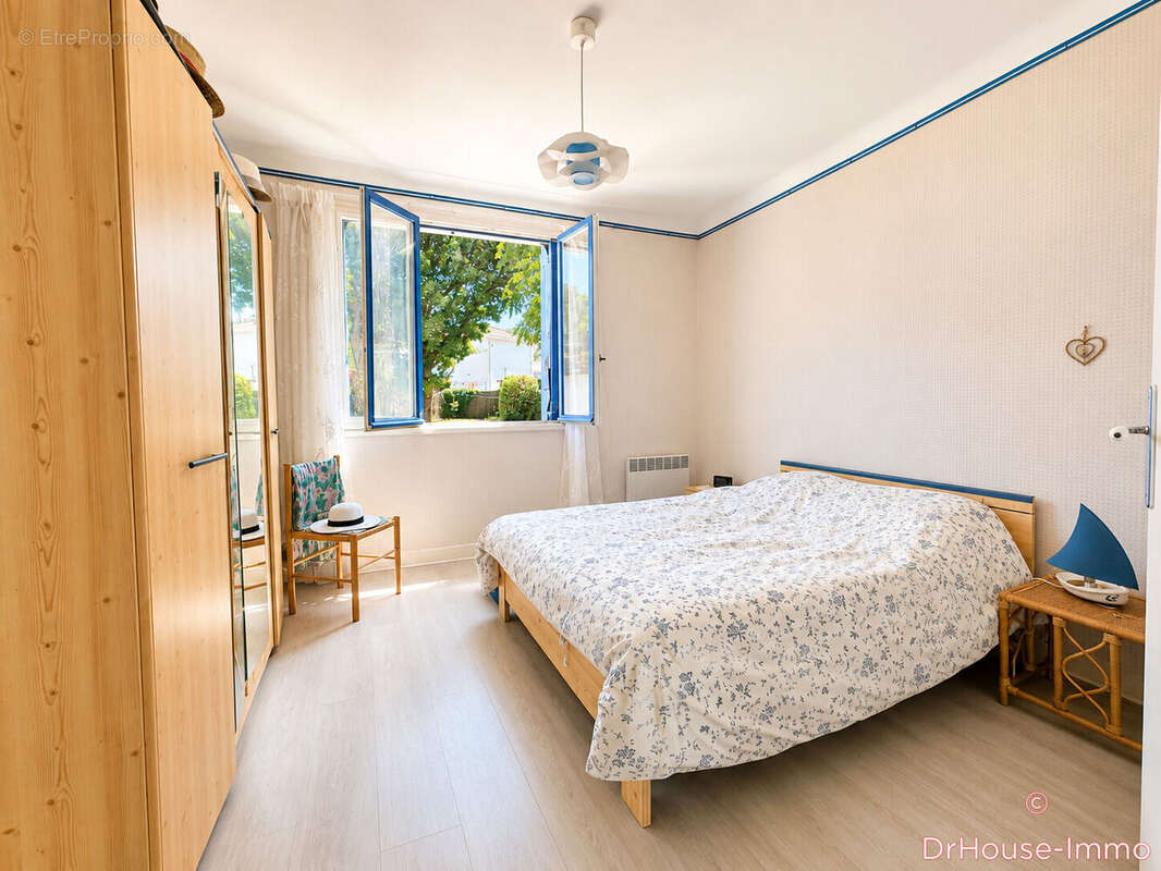 Maison 106 m² à Saint-Michel-Chef-Chef  - photo 7