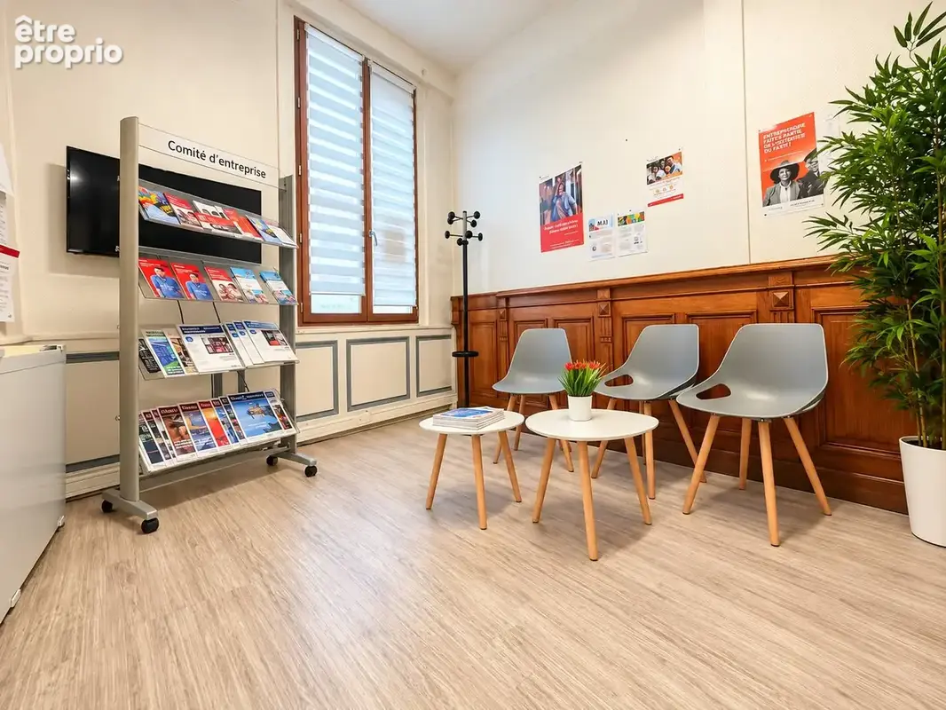 Local professionnel a vendre rue leon bourgeois - photo 4