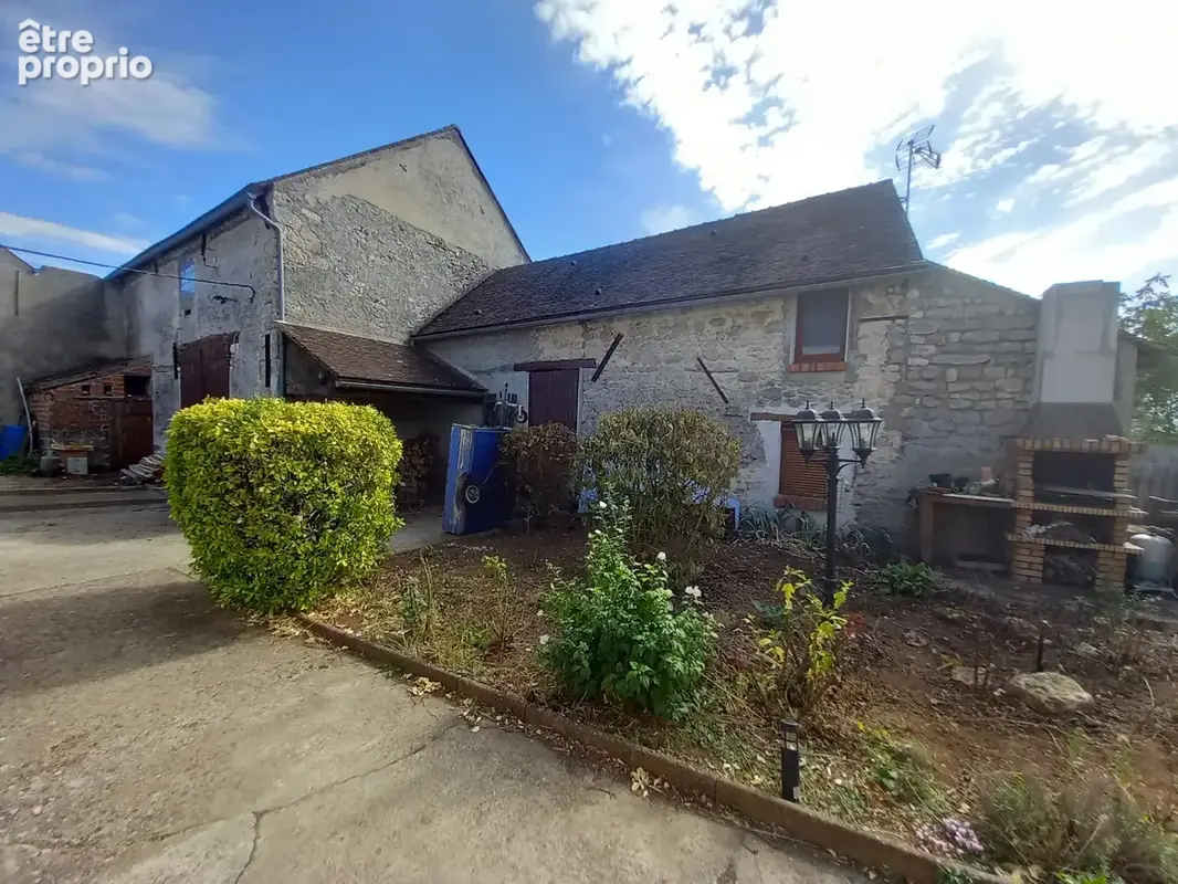 Maison de village 186 m2 habitables avec dépendances, studio et grand terrain - photo 4