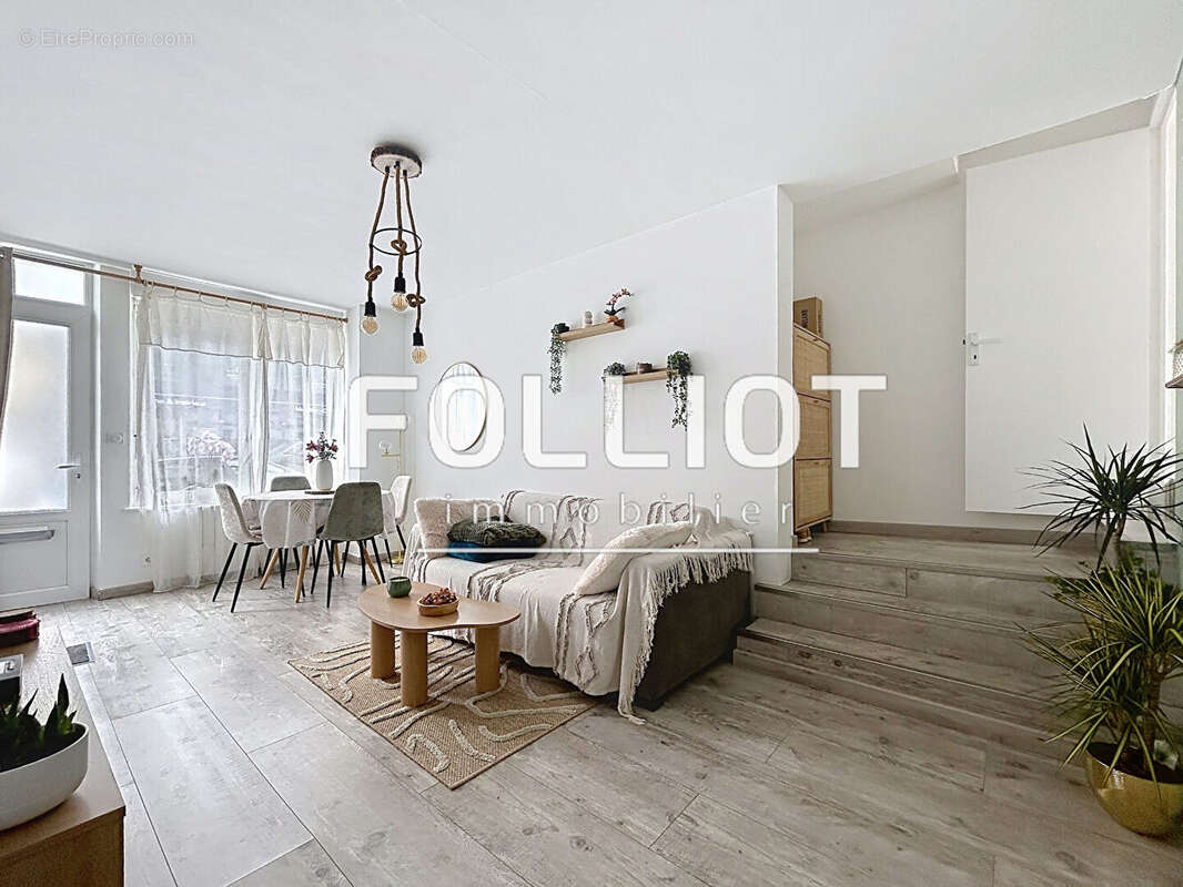Appartement T3 (48m²) en vente à GRANVILLE - photo 2