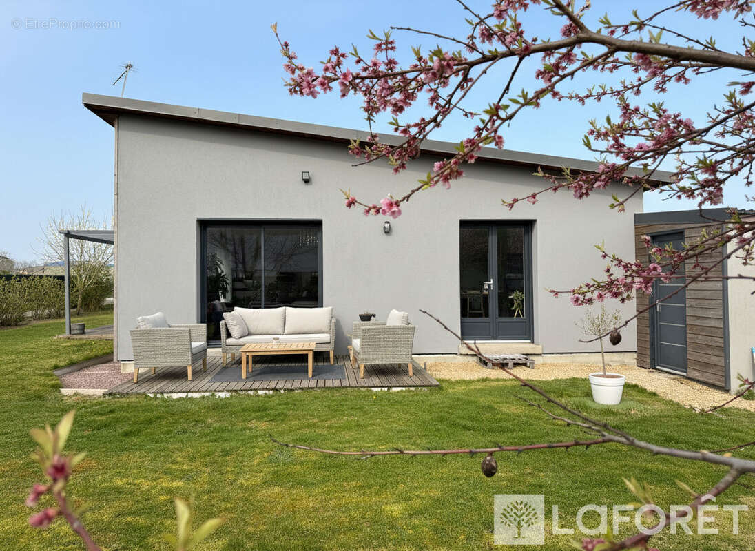 A vendre, Maison, Plain pied, DPE A, 4 chambres, Garage, Cave - photo 7