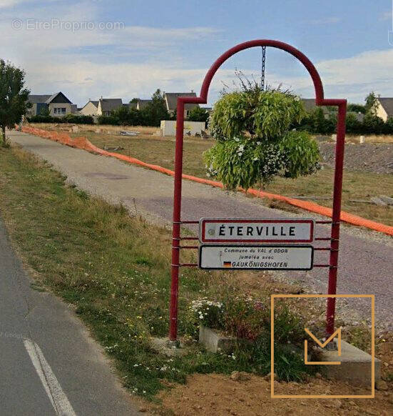 Terrain à ETERVILLE