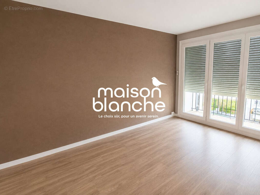 Appartement 74 m² à Parthenay  - photo 7