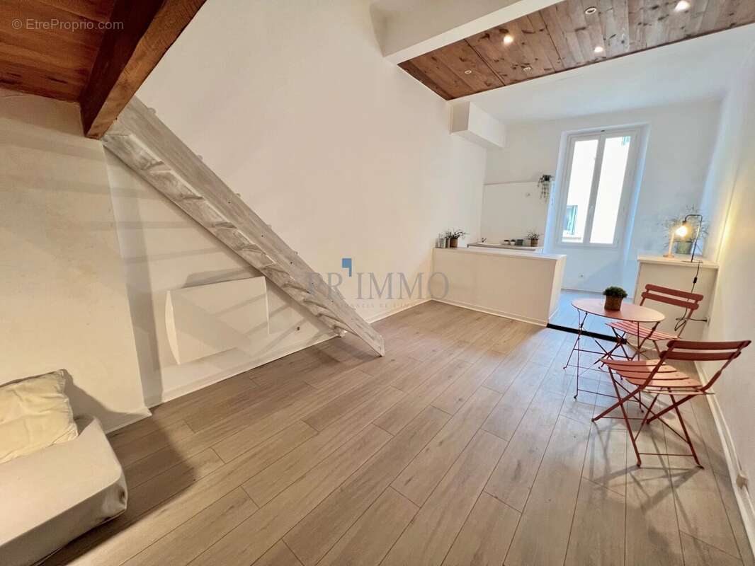 Appartement à FREJUS