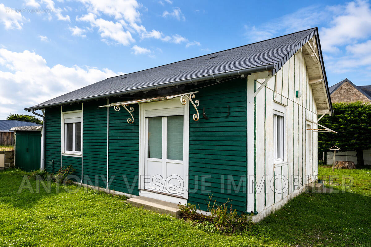 Maison à AGON-COUTAINVILLE