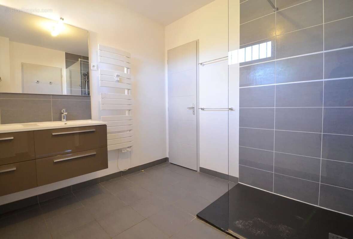 Maison à CROISSY-SUR-SEINE