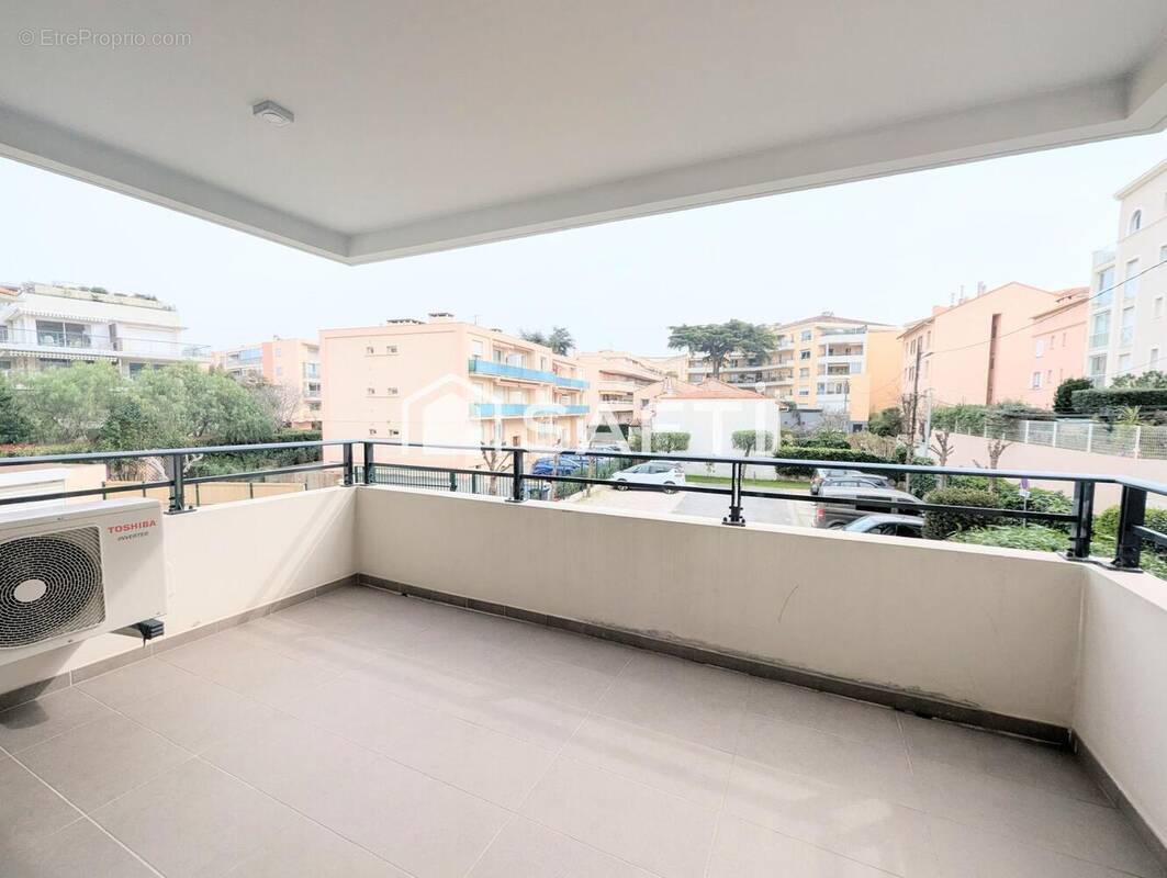 Photo 1 - Appartement à SAINT-RAPHAEL