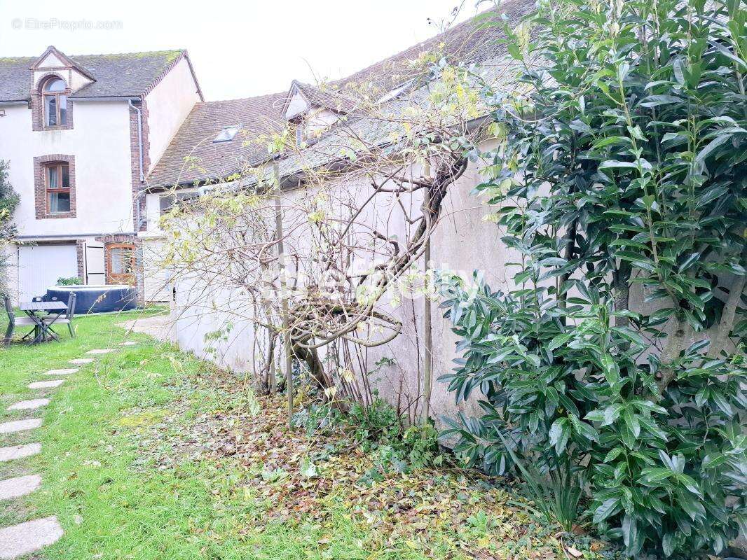Maison à LA LOUPE