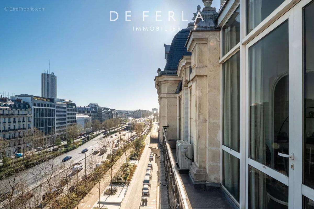 Appartement à NEUILLY-SUR-SEINE
