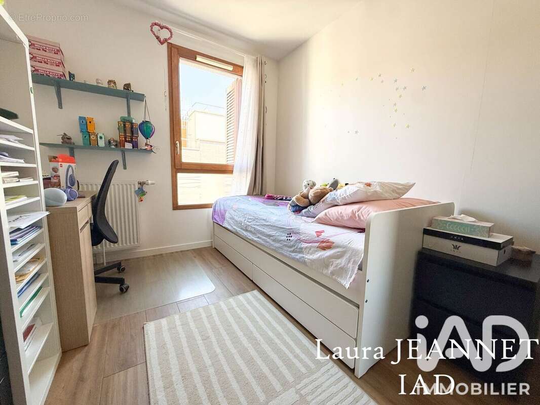 Appartement 81 m² à Cergy  - photo 8