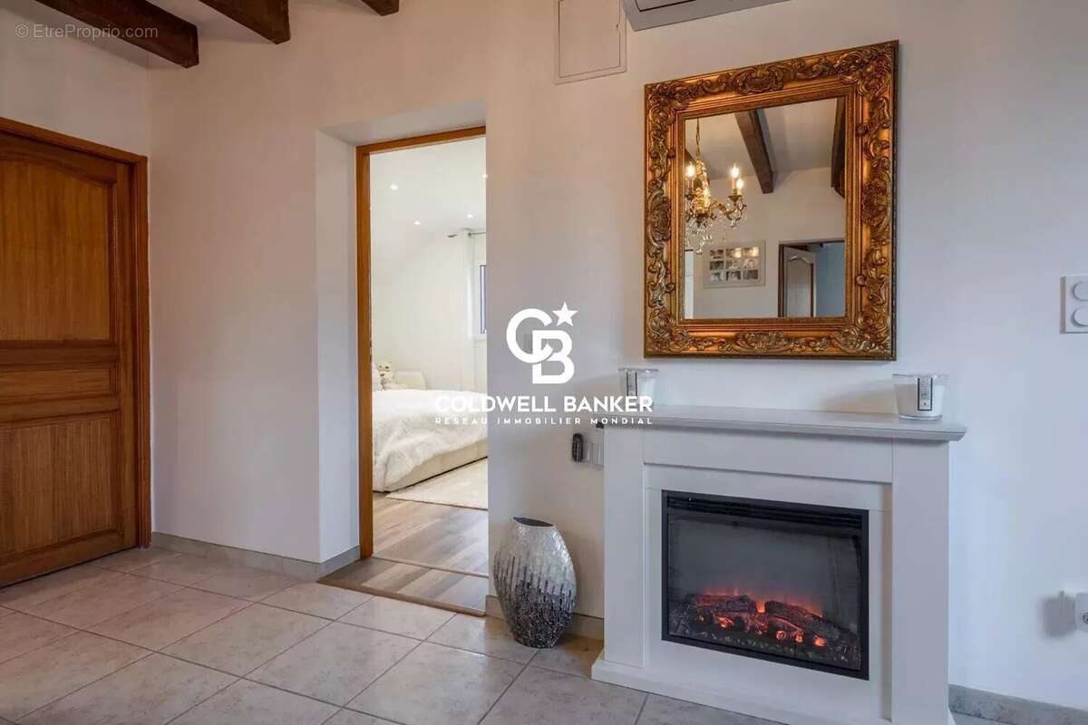 Maison à MONTAGNOLE