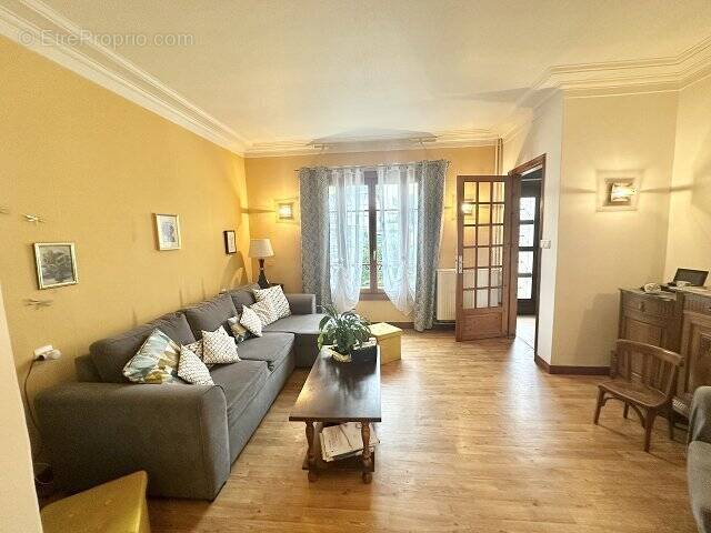 Maison à MAISONS-ALFORT