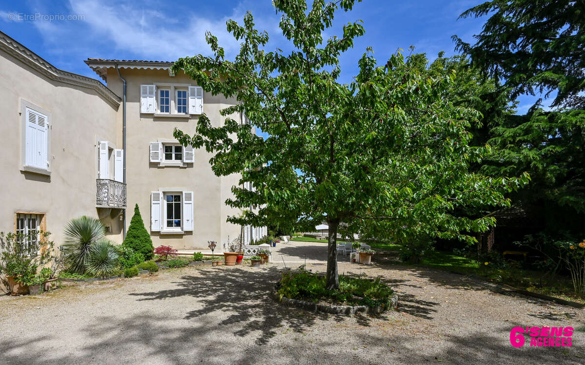Maison à CHAPONOST