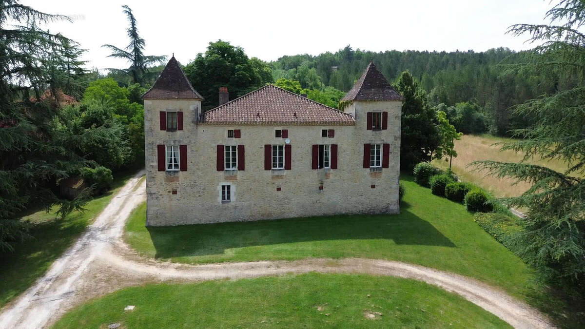 Maison à THEZAC