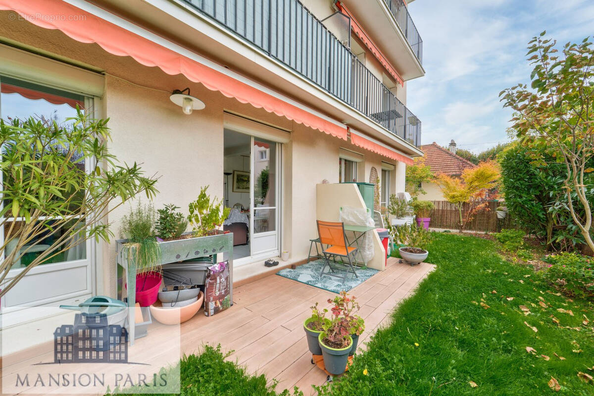 Appartement à SAINT-MAUR-DES-FOSSES