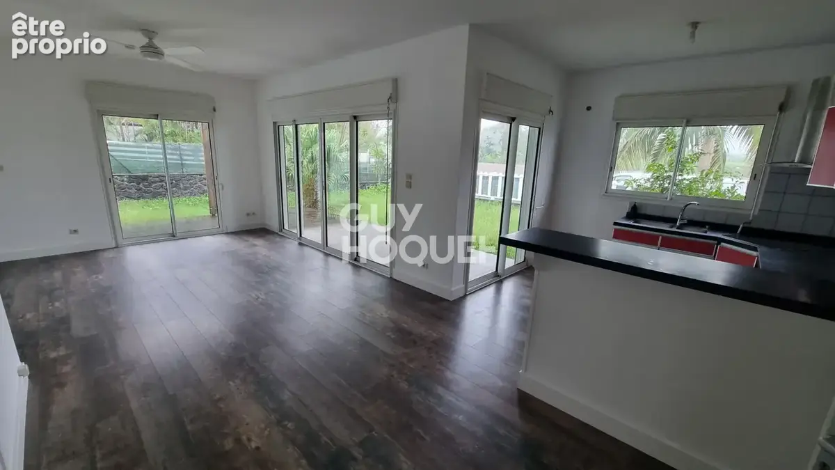 Maison de quatre pièces - SAINT PIERRE Bois d'olive - photo 2