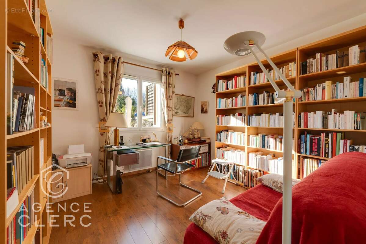 Maison à MENTHON-SAINT-BERNARD