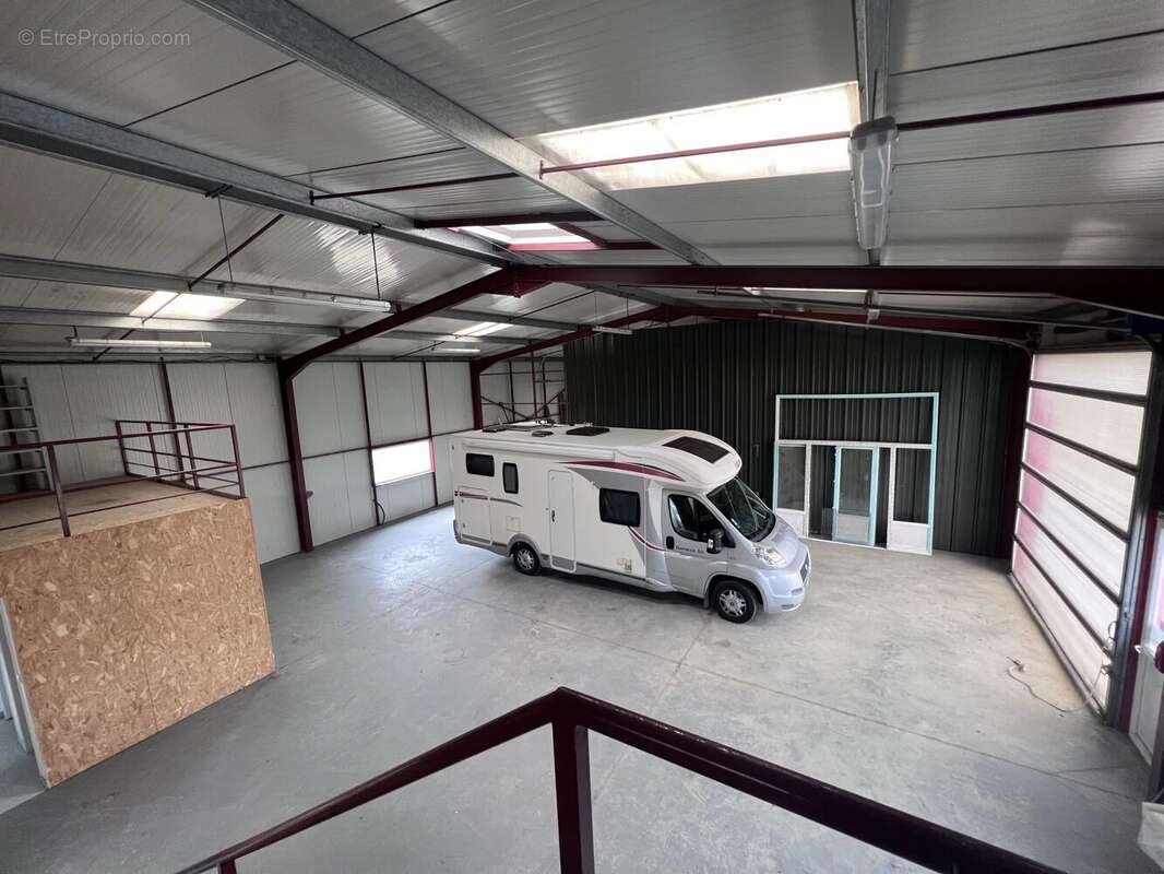 Commerce à BUSSIERE-GALANT