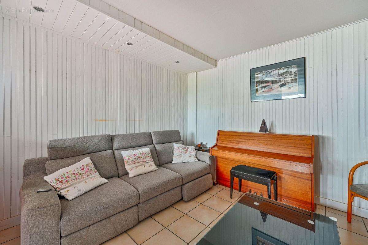 Maison à SAVIGNY-SUR-ORGE